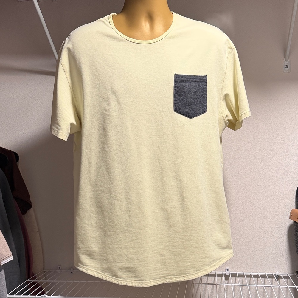 BYLT Basics Luxe Dropcut Yellow Short-Sleeve Tee with Dark Gray Pocket